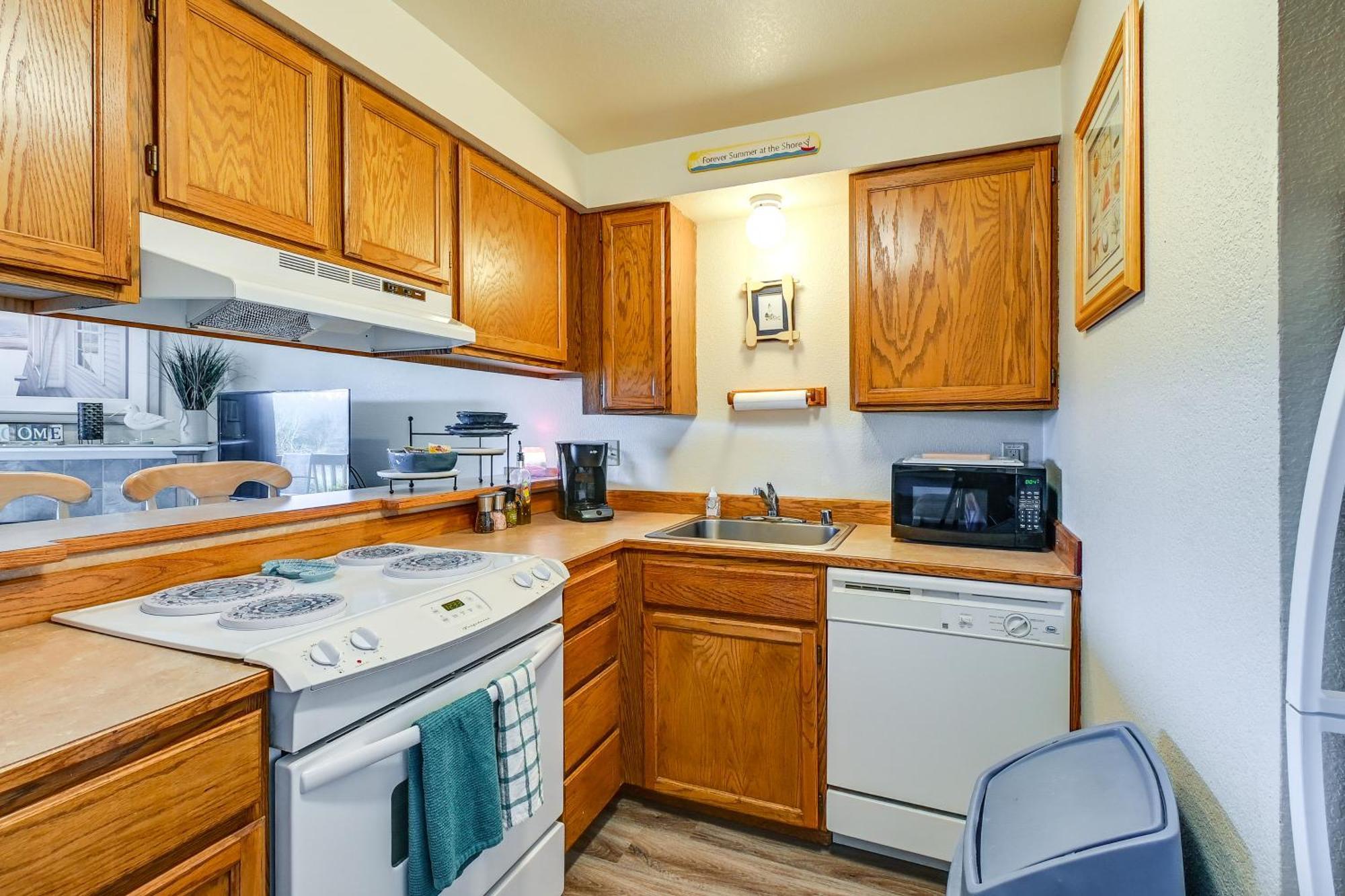 Ocean Shores Condo With Balcony Less Than 1 Mi To Beach! エクステリア 写真