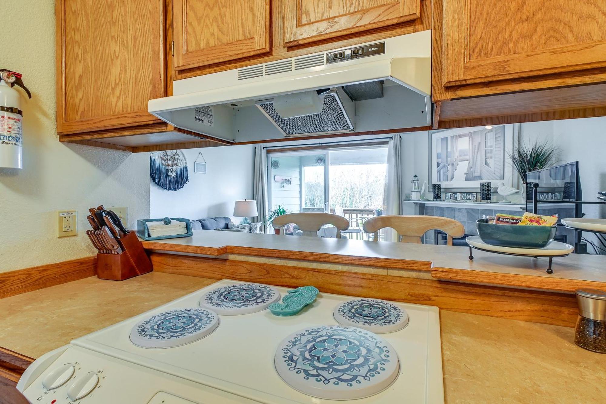 Ocean Shores Condo With Balcony Less Than 1 Mi To Beach! エクステリア 写真